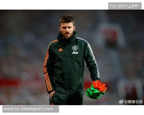 太阳报称卡里克坚决阻止马奎尔离队曼联冬窗将拒绝所有转会报价 太阳报称卡里克坚决阻止马奎尔离队曼联冬窗将拒绝所有转会报价