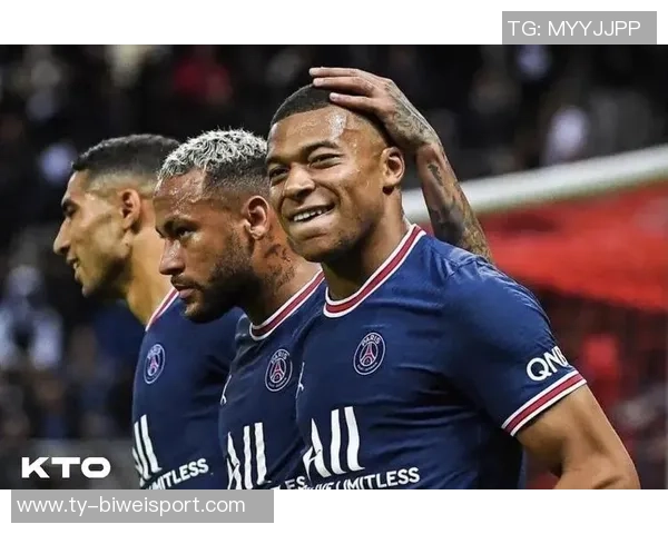 浓眉明夏将面临续约或交易选择可能签下4年275亿大合同 浓眉明夏将面临续约或交易选择可能签下4年275亿大合同